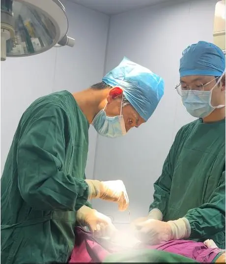 鼻梁塌怎么改善